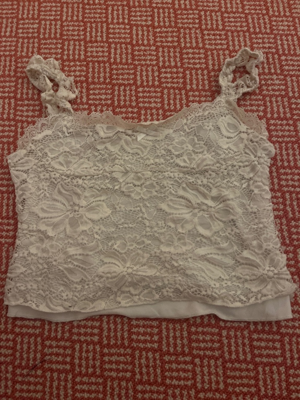 Light Yellow lace going out top